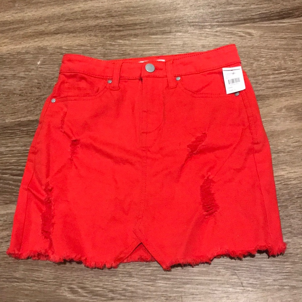 Red distressed mini skirt